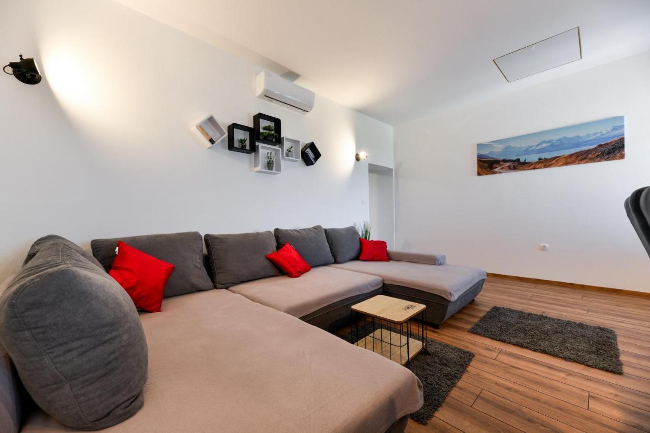 Holiday Home Skevini Dvori Starigrad Paklenica Zewnętrze zdjęcie