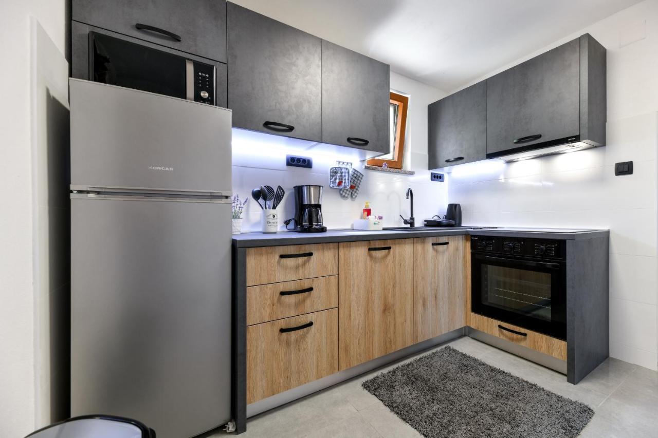 Holiday Home Skevini Dvori Starigrad Paklenica Zewnętrze zdjęcie