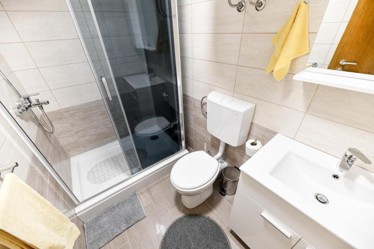 Holiday Home Skevini Dvori Starigrad Paklenica Zewnętrze zdjęcie
