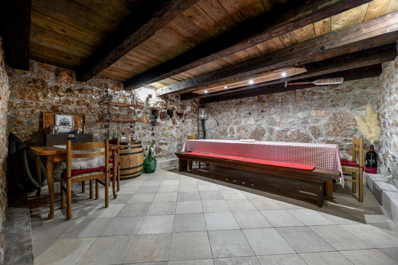 Holiday Home Skevini Dvori Starigrad Paklenica Zewnętrze zdjęcie