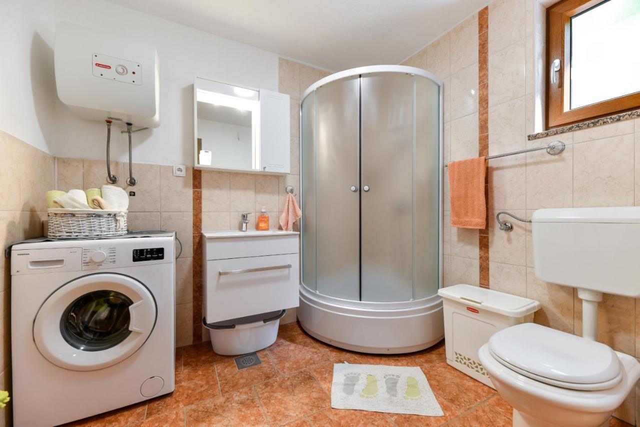 Holiday Home Skevini Dvori Starigrad Paklenica Zewnętrze zdjęcie